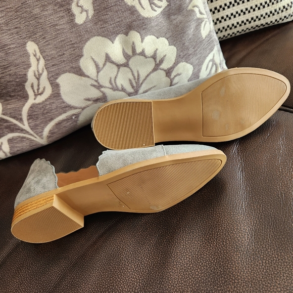 Shoes - Picture 4 of 6